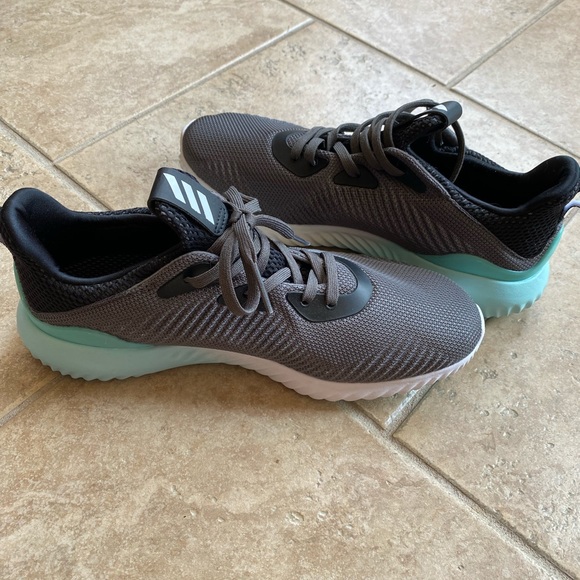 Alphaboost Adidas Shoes - Picture 2 of 4